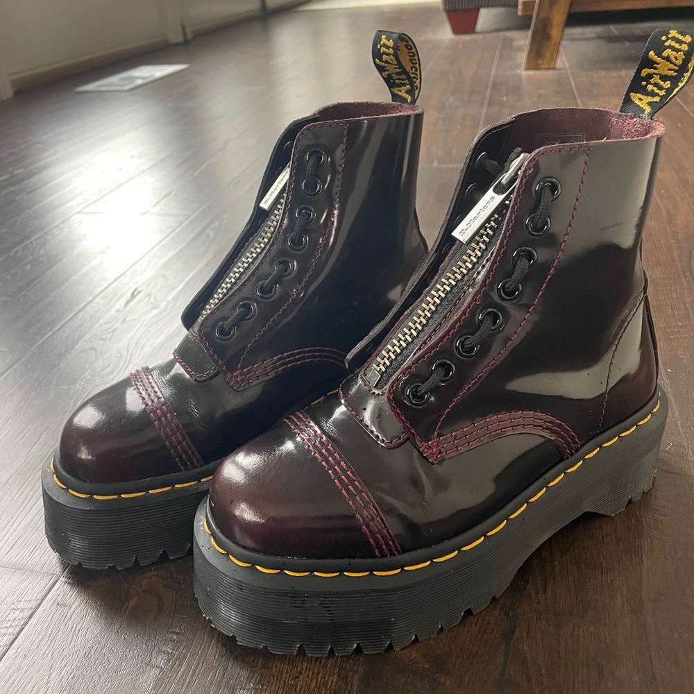 Dr Martens Platform Boot Sinclair Cherry Red Womens Size 5